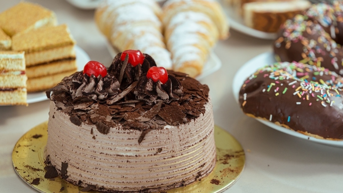 Повод проверить кишечник: найдена самая неочевидная причина тяги к сладкому