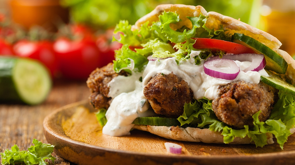 Пита на любой вкус: рецепты домашних лепешек и начинок к ним Пита на любой вкус: рецепты домашних лепешек и начинок к ним