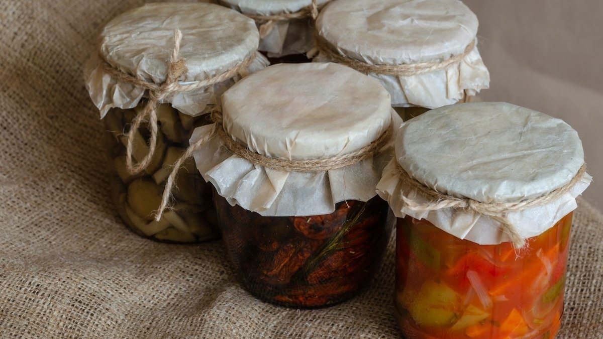 В Роскачестве рассказали, как избежать заражения ботулизмом 