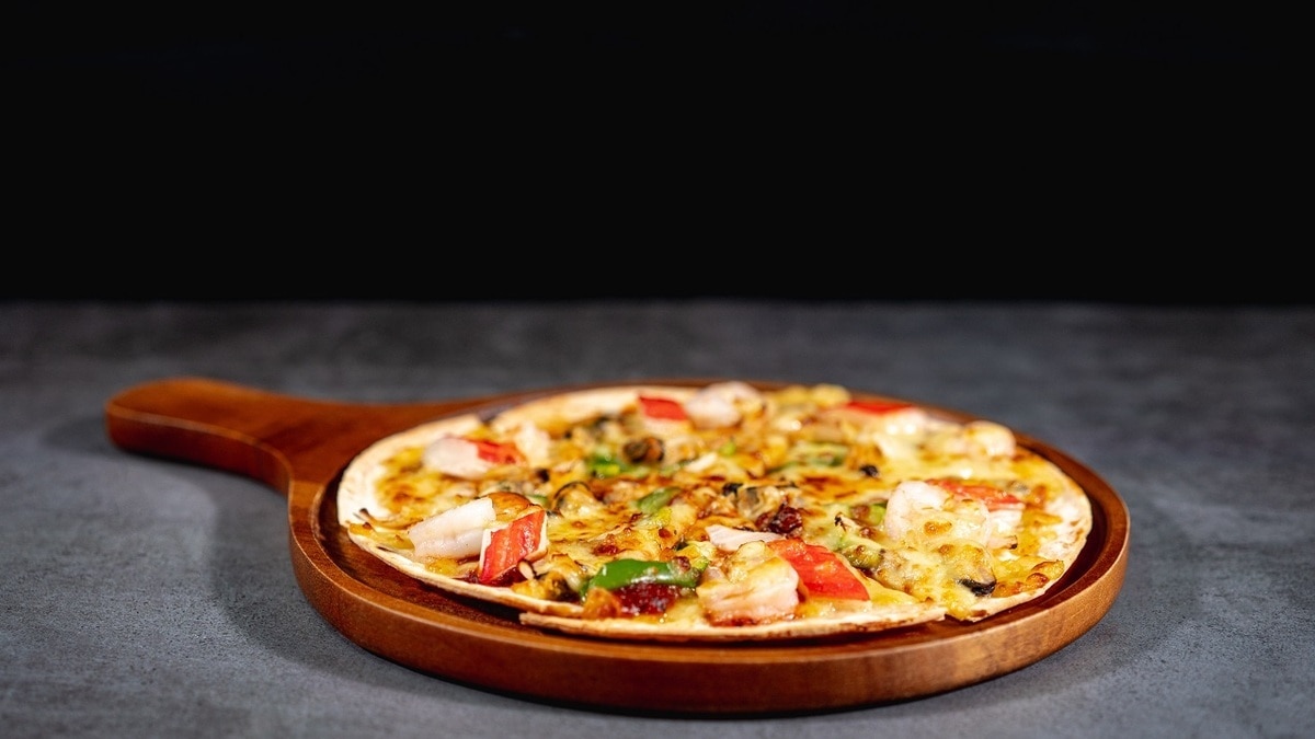 Простой рецепт ПП-пиццы с креветками — без глютена и жирного соуса