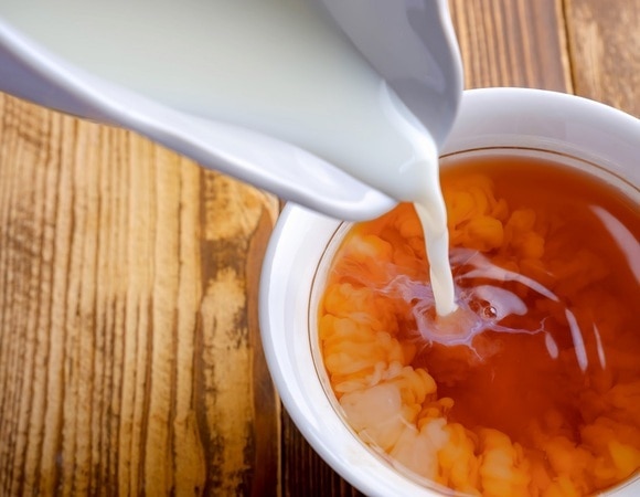 «Вреда больше, чем пользы»: врач объяснила, почему не стоит пить чай с молоком «Вреда больше, чем пользы»: врач объяснила, почему не стоит пить чай с молоком