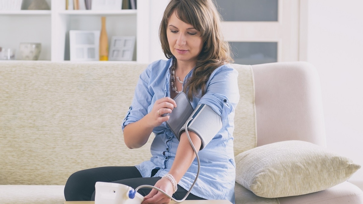 Названа самая полезная для гипертоников ягода — и это не калина, клюква или черника