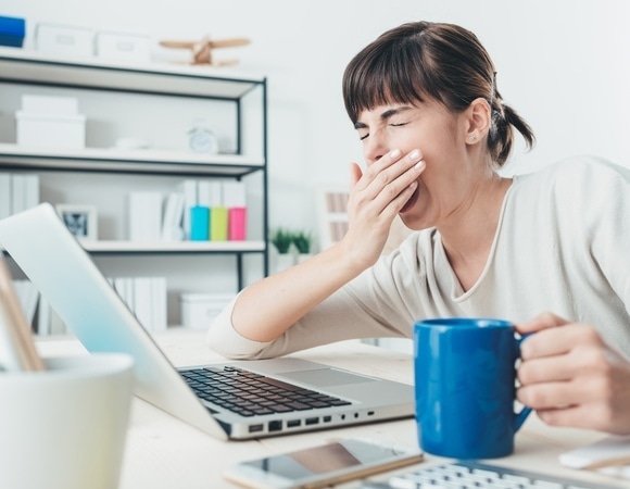 Эндокринолог рассказала, как справиться с сонливостью в жару Эндокринолог рассказала, как справиться с сонливостью в жару