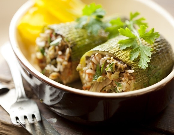 7 рецептов фаршированных кабачков и цукини для вкусных трапез в любое время года