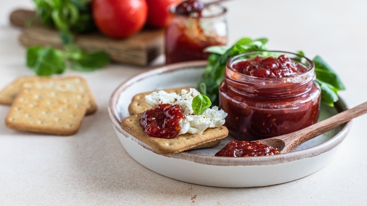 Помидоры, арбузные корки и лук: эксперт назвала необычные ингредиенты для вкусного варенья