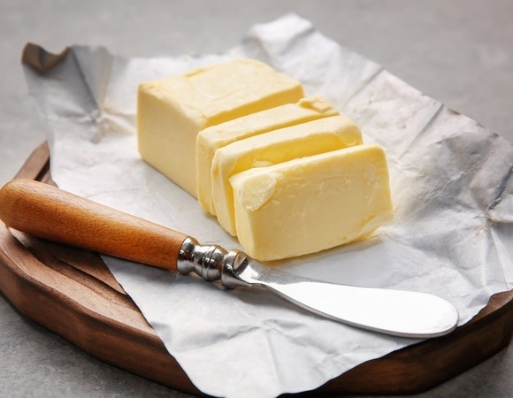 Замедляет старение, выводит холестерин и еще 6 причин есть сливочное масло каждый день Замедляет старение, выводит холестерин и еще 6 причин есть сливочное масло каждый день