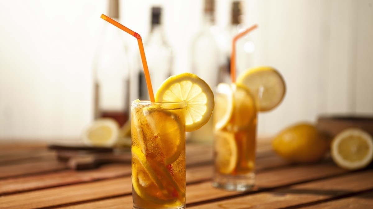 Холодный чай полезнее «газировки»? Эксперт рассказала, что не так с популярным напитком