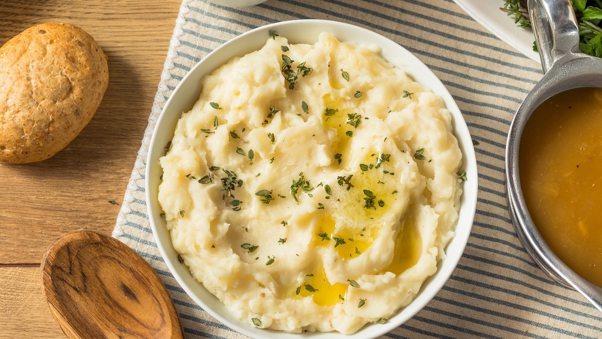 Что приготовить из вчерашнего картофельного пюре? 