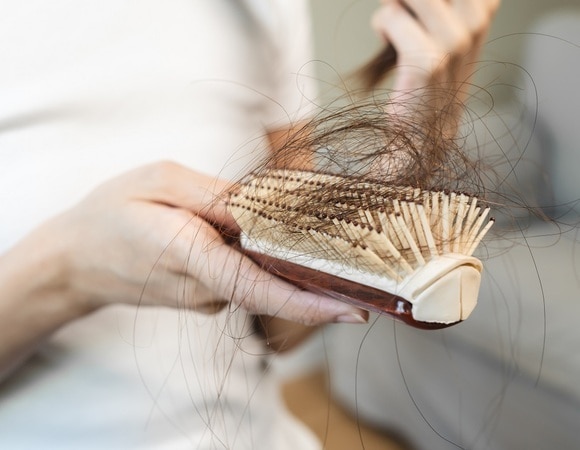 Повод для беспокойства? Трихолог назвала причины чрезмерного выпадения волос Повод для беспокойства? Трихолог назвала причины чрезмерного выпадения волос