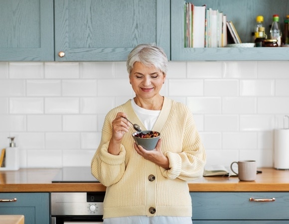 «Разрушают ваше тело»: после 60 лет лучше отказаться от этих пищевых привычек «Разрушают ваше тело»: после 60 лет лучше отказаться от этих пищевых привычек