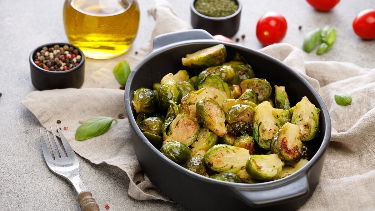 Поджаристая и без горечи: как вкусно запечь брюссельскую капусту Поджаристая и без горечи: как вкусно запечь брюссельскую капусту