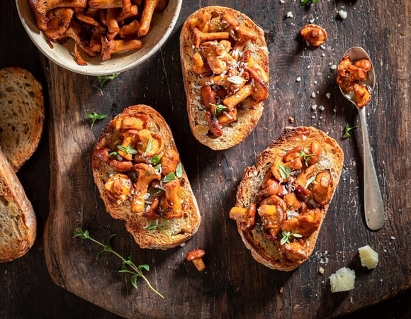 Готовим вкусный и ароматный хлеб из лисичек — хрустящая корочка гарантирована