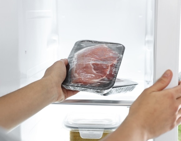 Успеть за 24 часа: врач сказала, как долго мясо хранится в холодильнике Успеть за 24 часа: врач сказала, как долго мясо хранится в холодильнике