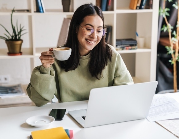 Зависимость или просто привычка? Как понять, что вы «подсели» на кофеин Зависимость или просто привычка? Как понять, что вы «подсели» на кофеин