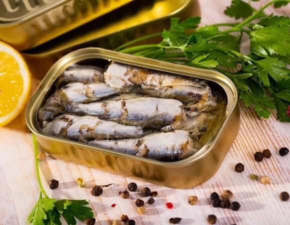 Можно ли давать детям рыбные консервы? Ответили в Роскачестве Можно ли давать детям рыбные консервы? Ответили в Роскачестве