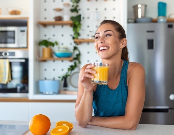 Доктор Мясников сказал, какие лекарства нужно запивать соком Доктор Мясников сказал, какие лекарства нужно запивать соком