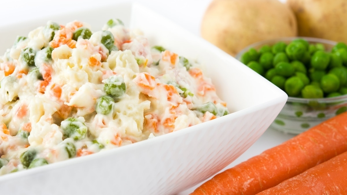 Не добавляйте эти 2 ингредиента в салат — вся польза скажет «прощай»