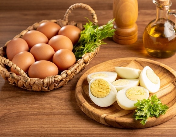 Минимум одно! Эксперт сказала, кому полезно есть яйца каждый день
