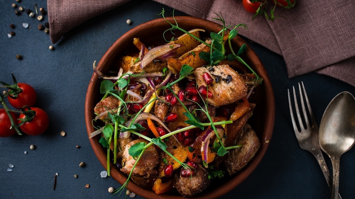 Мясо, овощи, айран: врач раскрыла рацион долгожителей Кавказа Мясо, овощи, айран: врач раскрыла рацион долгожителей Кавказа