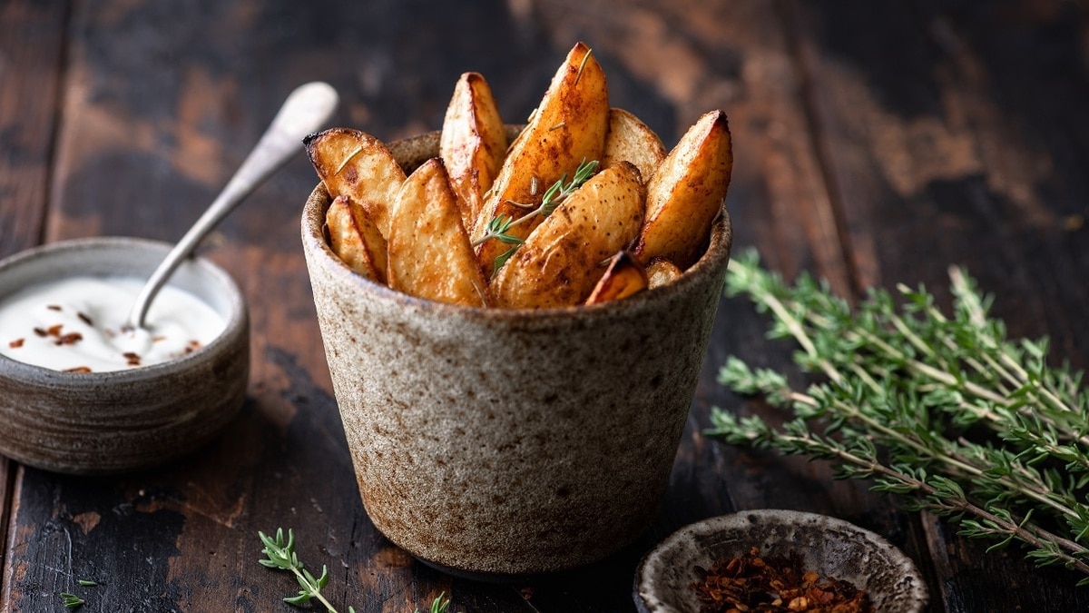 Готовим картофель по-деревенски — вот самый удачный рецепт, с ним точно все получится