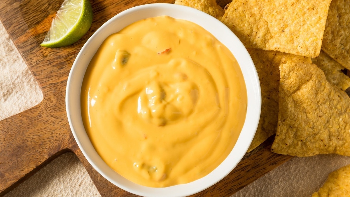 Раскрыт секрет идеального сырного соуса — вот что должно быть в его основе