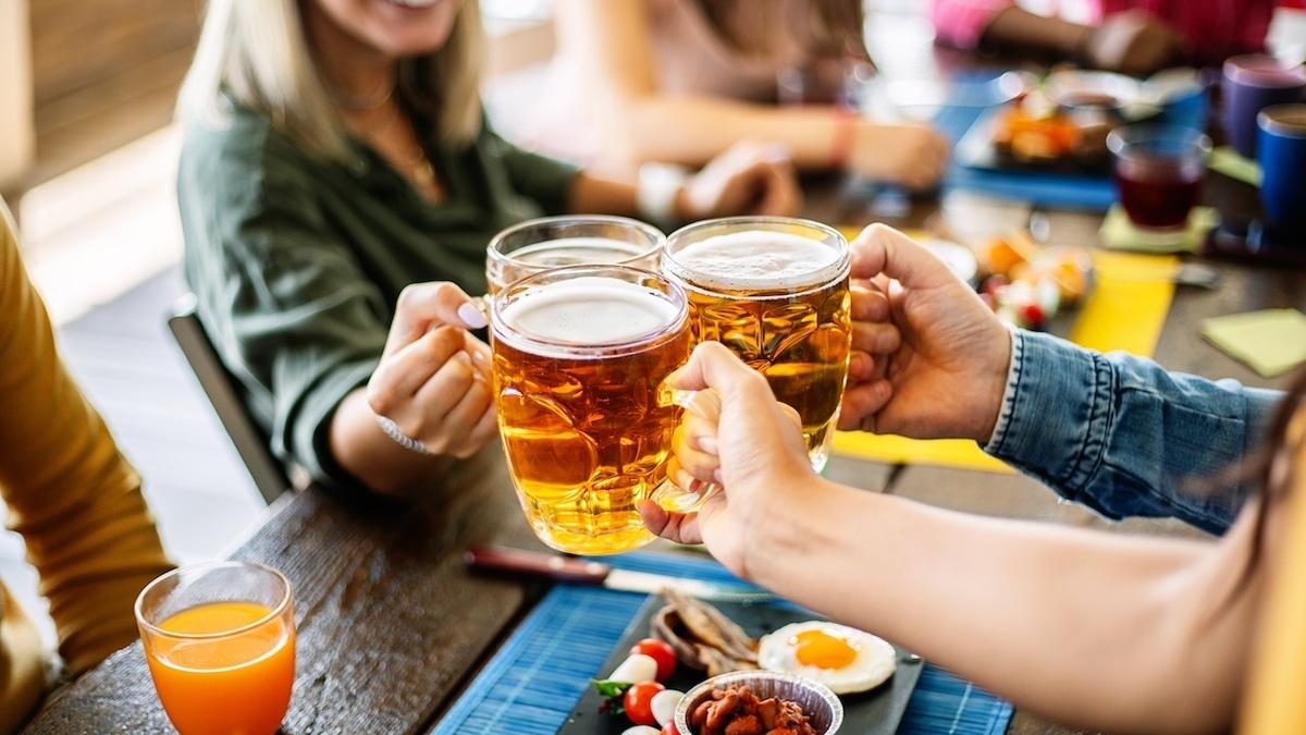 Алкоголя нет, опасность осталась: названо заболевание, в котором виновато безалкогольное пиво 