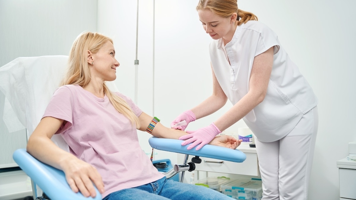 Нужна «чистая» кровь? Врачи напомнили, что нельзя есть и пить перед сдачей анализов