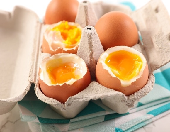 Всмятку, в мешочек, вкрутую: сколько времени варить яйца Всмятку, в мешочек, вкрутую: сколько времени варить яйца