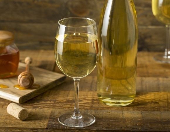 Как приготовить медовуху в домашних условиях: секреты и лучшие рецепты от «Едим Дома»