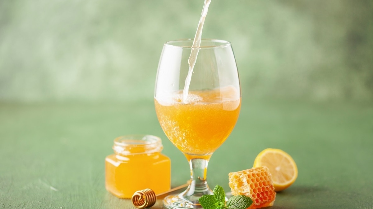 Как приготовить медовуху дома — самый простой рецепт без использования дрожжей Как приготовить медовуху дома — самый простой рецепт без использования дрожжей