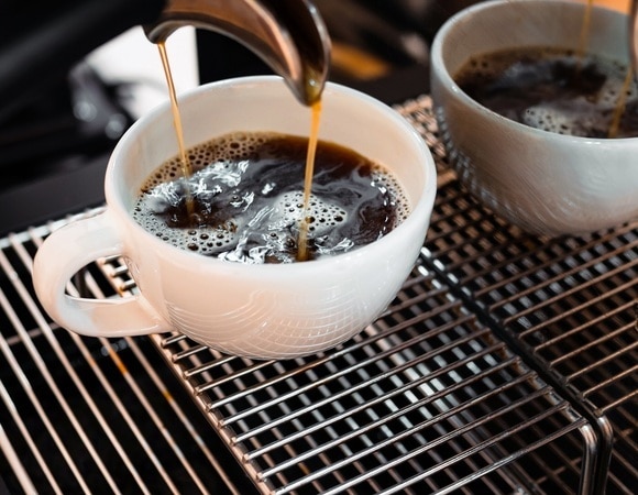 Эксперты сказали, сколько кофеина можно употреблять в день с пользой для здоровья Эксперты сказали, сколько кофеина можно употреблять в день с пользой для здоровья