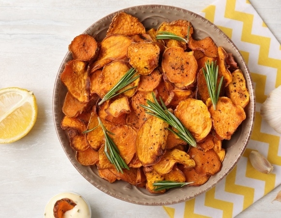 Сверхлегкий рецепт тыквенных чипсов в духовке — возвращаться к магазинным снекам не захочется! Сверхлегкий рецепт тыквенных чипсов в духовке — возвращаться к магазинным снекам не захочется!