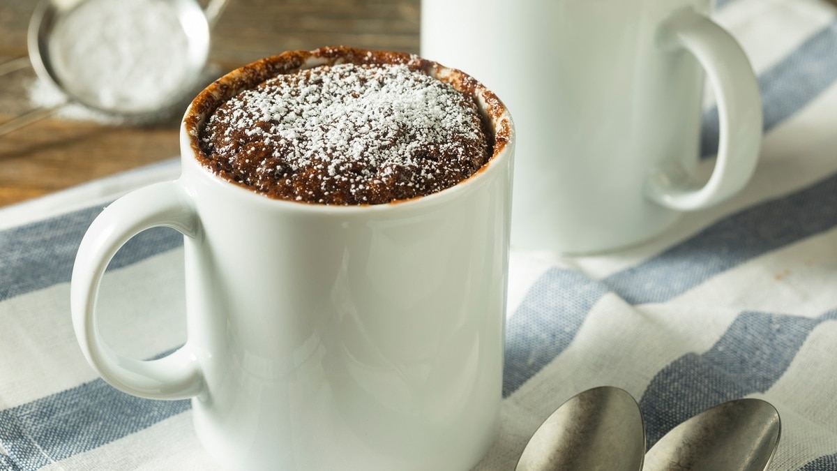 Вкусный завтрак за 5 минут: как приготовить кекс в микроволновке