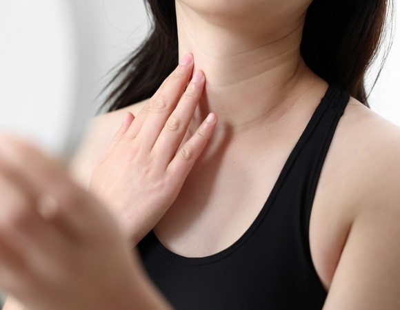 «Бывают даже у детей»: как предотвратить образование «колец Венеры» на шее «Бывают даже у детей»: как предотвратить образование «колец Венеры» на шее