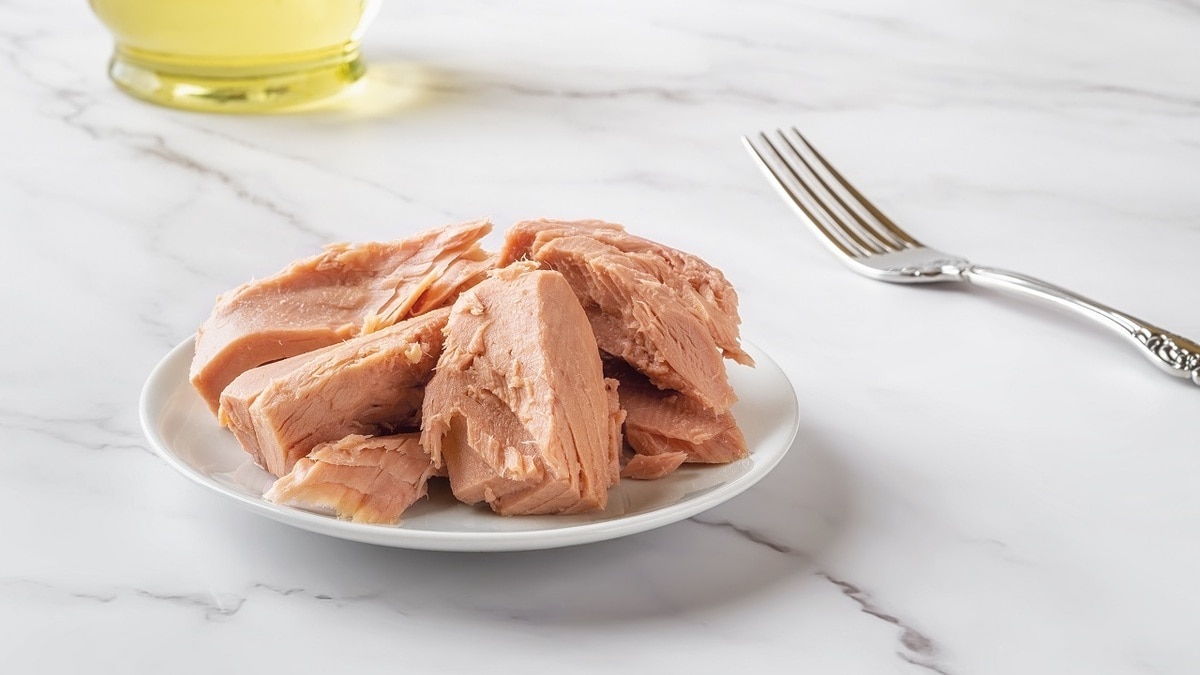 Полезный ужин за 10 минут: рецепт вкусного блюда из консервированного тунца