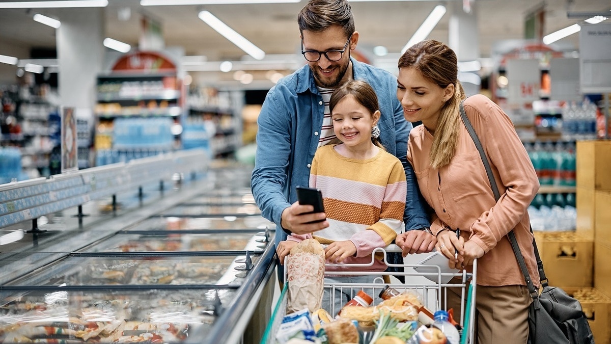 Березовые почки, лук и сахар: стало известно, какие продукты россияне покупают чаще, а какие — реже
