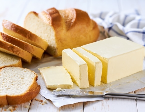 «Забивает» сосуды и лишает стройности: стало известно, кому опасно есть сливочное масло «Забивает» сосуды и лишает стройности: стало известно, кому опасно есть сливочное масло