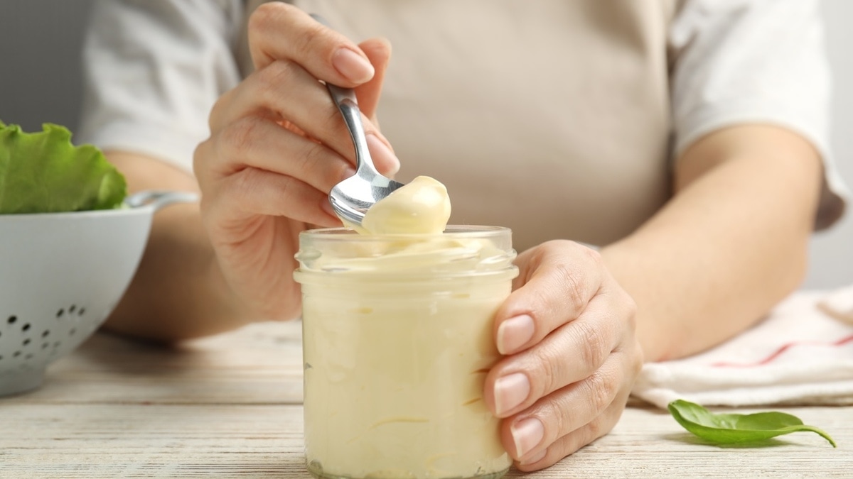 В Роспотребнадзоре сообщили, какой майонез не должен оказаться в вашем холодильнике 