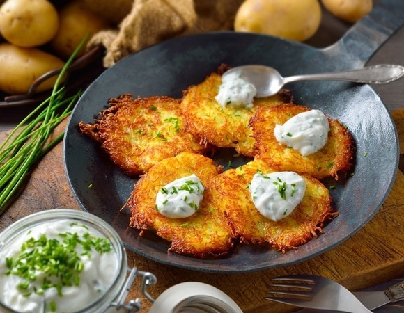 Манка или мука? Кулинары подсказали, что лучше добавить в драники и как это отразится на вкусе Манка или мука? Кулинары подсказали, что лучше добавить в драники и как это отразится на вкусе