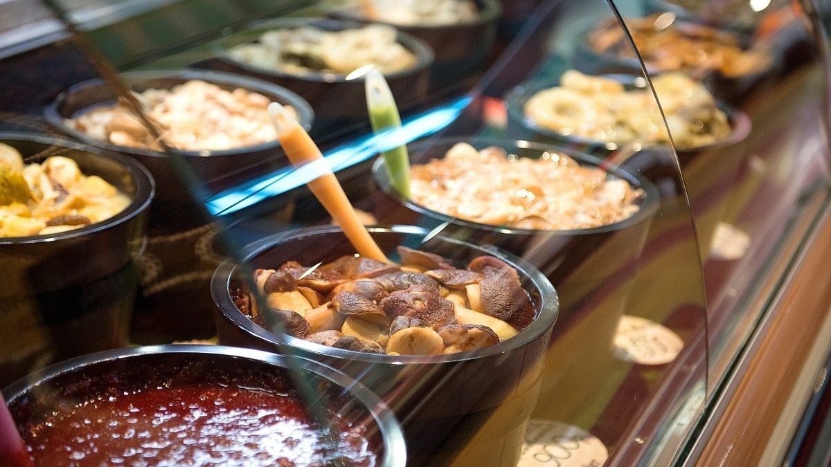 Эксперт объяснила, чем опасны соленья из цветных пластиковых ведер