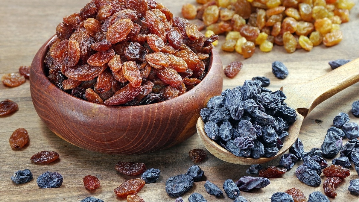 Врач посоветовал регулярно есть изюм — вот зачем