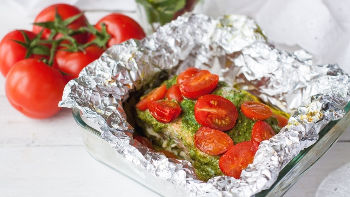 Невкусные исключения: стало известно, какие продукты нельзя готовить в фольге Невкусные исключения: стало известно, какие продукты нельзя готовить в фольге