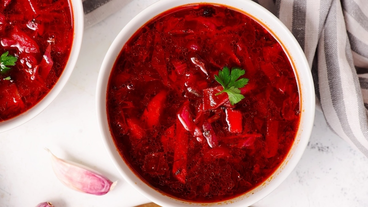 Опять оранжевый! Названы 3 ошибки, из-за которых борщ получается бледным Опять оранжевый! Названы 3 ошибки, из-за которых борщ получается бледным