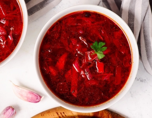 Опять оранжевый! Названы 3 ошибки, из-за которых борщ получается бледным Опять оранжевый! Названы 3 ошибки, из-за которых борщ получается бледным