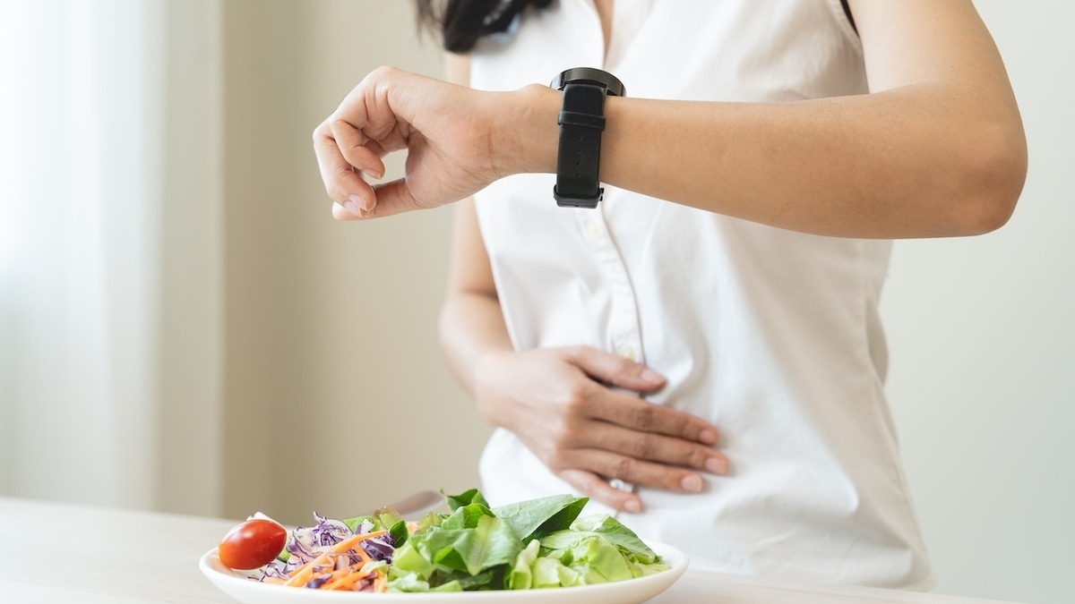 Сосуды будут в порядке: в какое время нужно завтракать, чтобы не бояться высокого холестерина