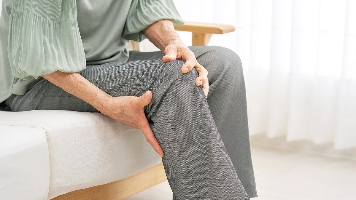 Названа основная причина проблем с суставами — вот как можно облегчить боль