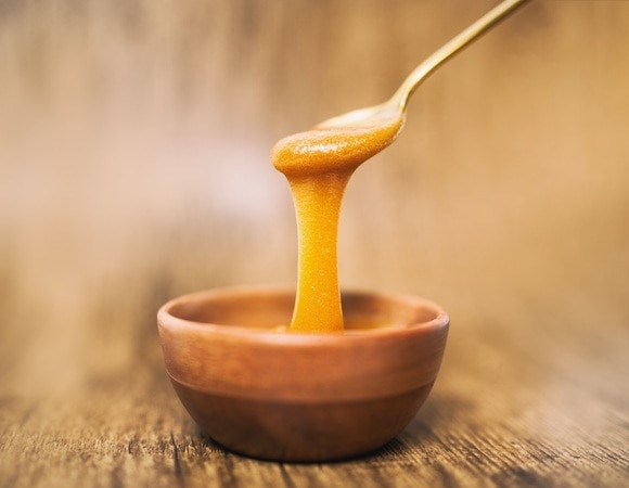 Нельзя им лечиться: терапевт Хухрев заявил, что мед — это БАД Нельзя им лечиться: терапевт Хухрев заявил, что мед — это БАД