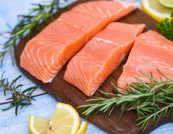 Недорогая красная рыба — не миф: в Роспотребнадзоре назвали 3 аналога семги и форели Недорогая красная рыба — не миф: в Роспотребнадзоре назвали 3 аналога семги и форели