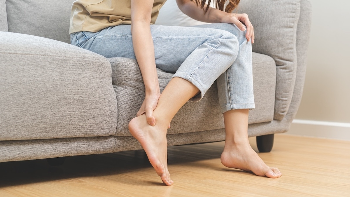 То свело, то онемело: врач подсказал, какие продукты могут снизить дискомфорт в ногах
