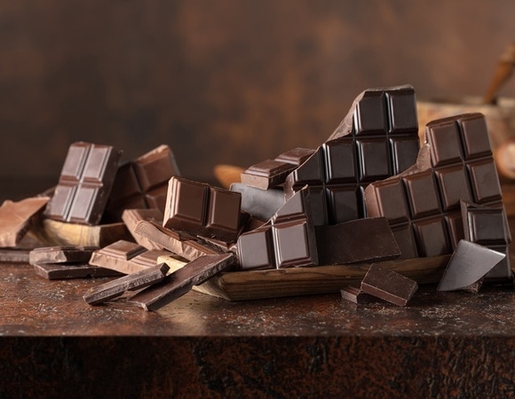 Сколько шоколада можно есть каждый день без вреда для кожи: акне обойдет стороной Сколько шоколада можно есть каждый день без вреда для кожи: акне обойдет стороной